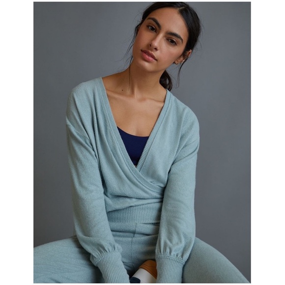 Anthropologie Rocio Surplice Top Sweatshirt Sweater Size Xs Blue Euc Anthro - Picture 4 of 9